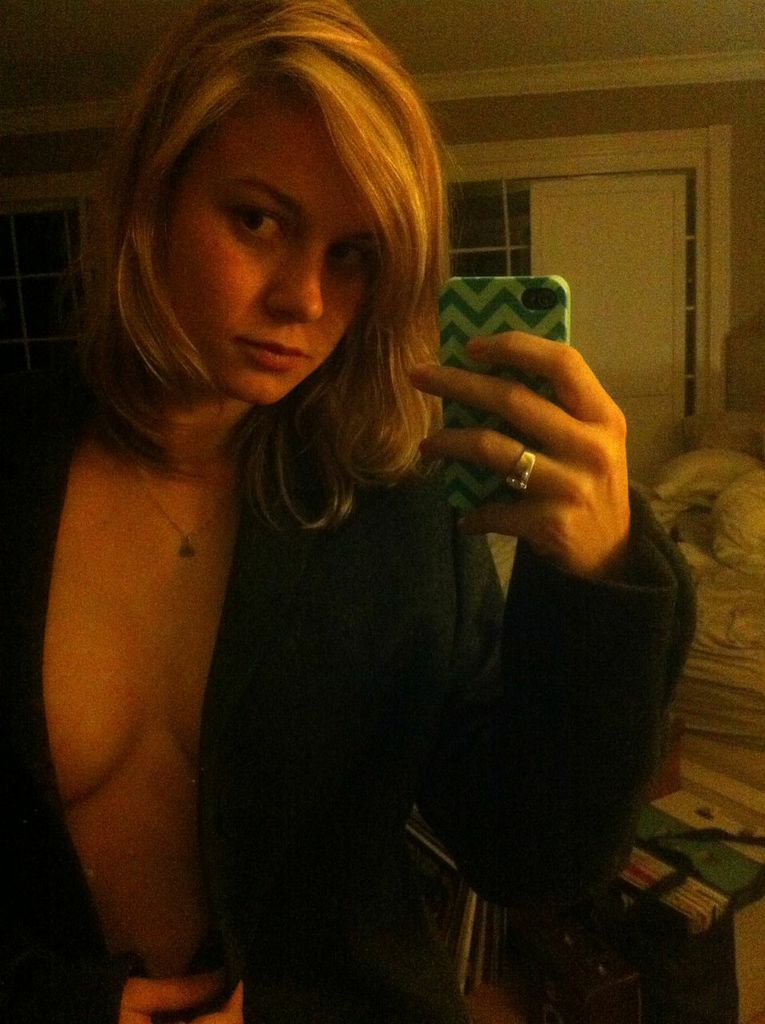 Brie Larson nude selfies - selfshot 2