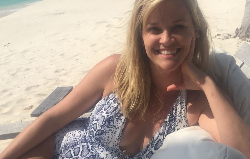 Reese witherspoon topless boobs leaked celeb candids