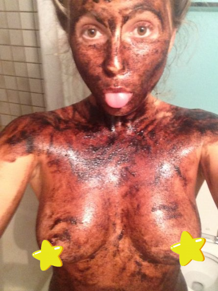 Alana Blanchard topless big #boobs covered in mud. Celeb sexy #selfies.
