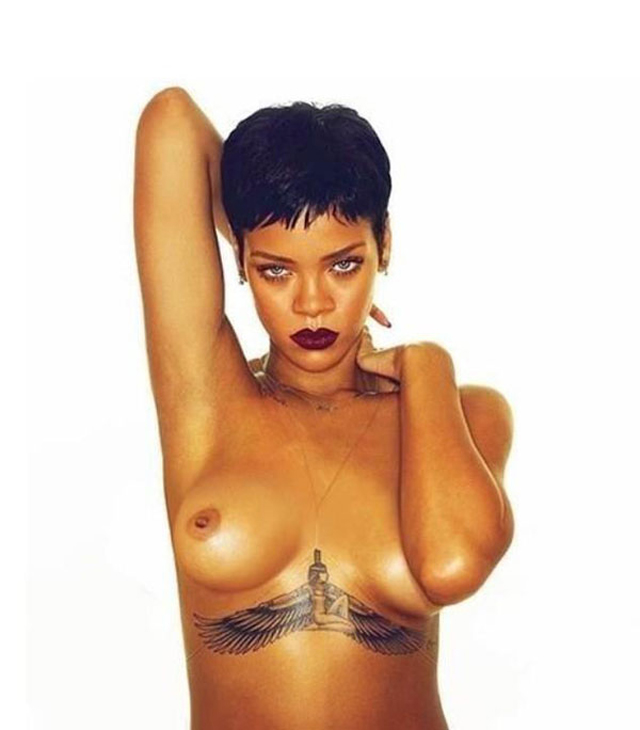 Rihanna fully topless - famous tits