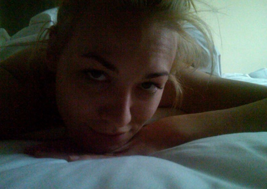 Yvonne Strahovski masturbating fappening